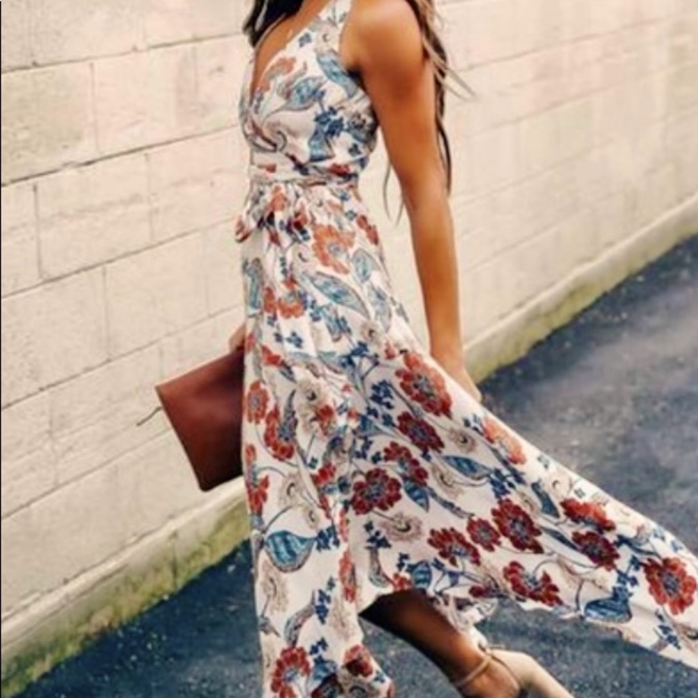 NWOT Vici Floral Wrap Maxi Dress, fits like Small